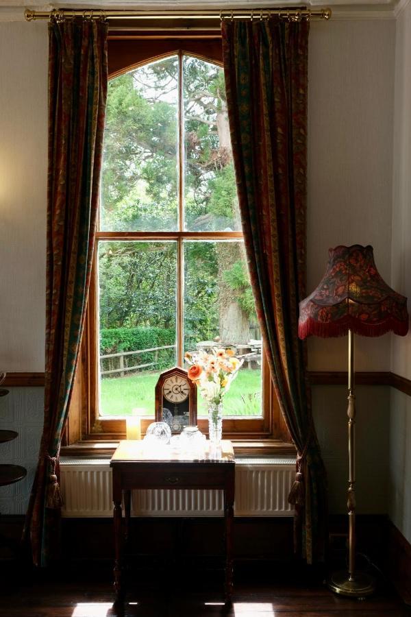 Hotel The Buckley Arms à Dinas Mawddwy Extérieur photo